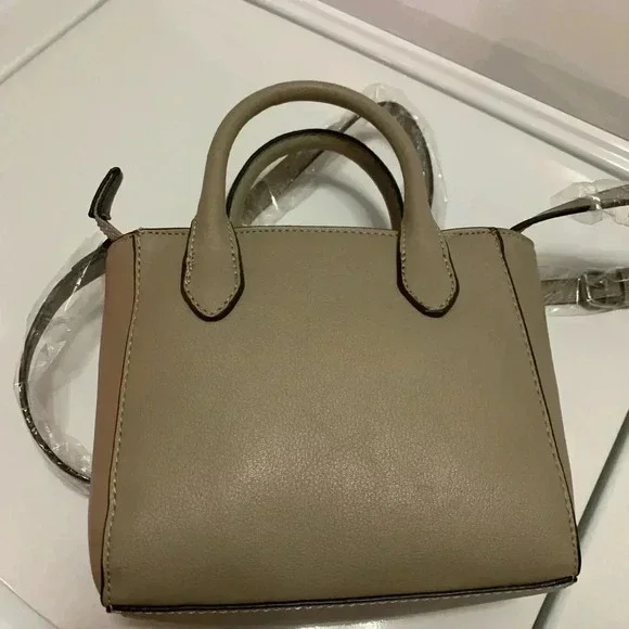 NWT Nine West Women’s Tan Mini Bag With Stripes & Handle - Picture 2 of 7